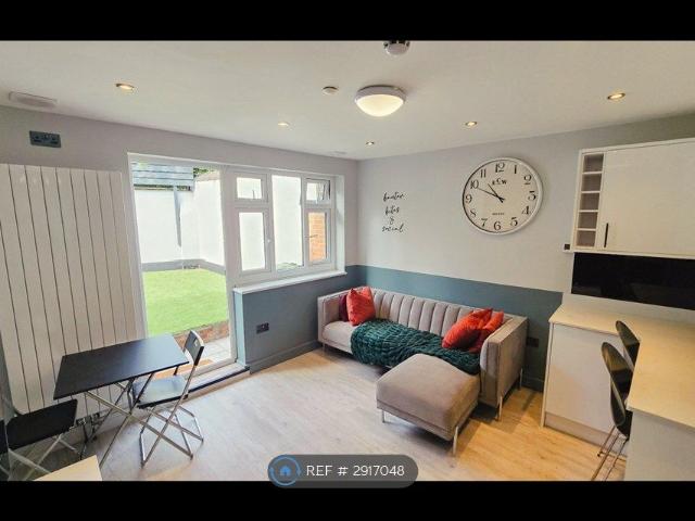 Room for rent in Glyndon, Plumstead