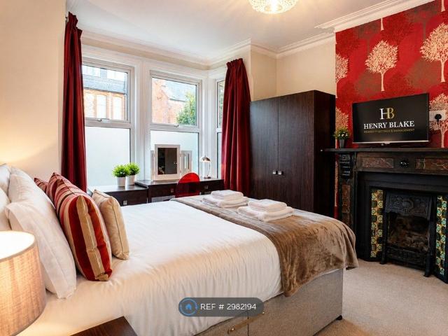 Room for rent in Dee Park, Reading