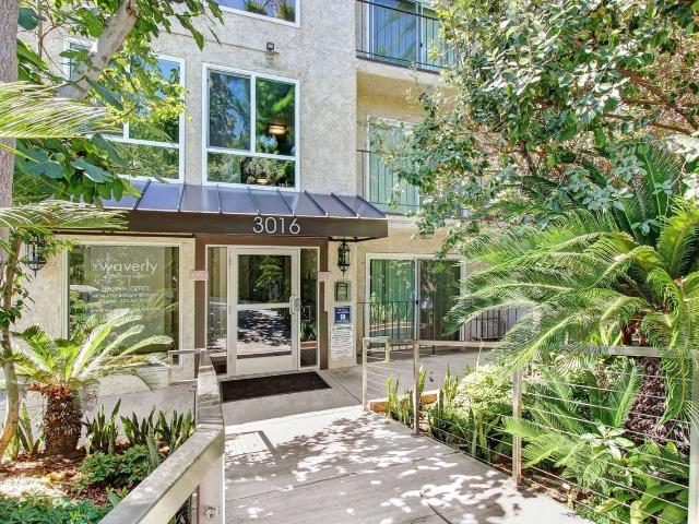 Apartment for rent in Canoga Park, California