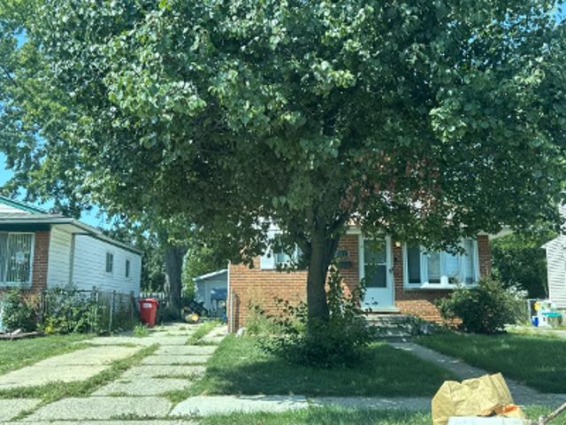 House for sale in Roseville, Michigan