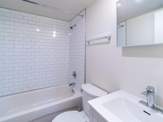 Apartment for rent in James Bay, Victoria