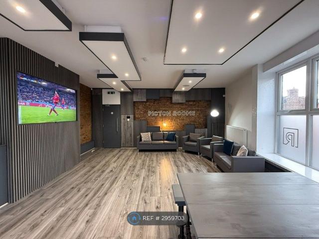 Room for rent in Calderstones