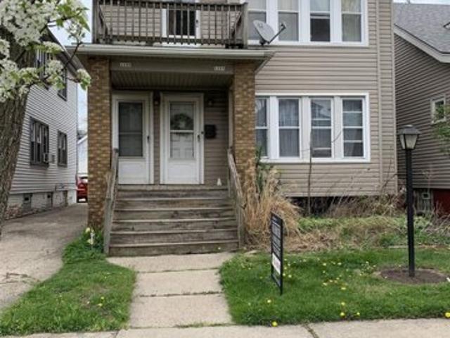House for sale in Grosse Pointe