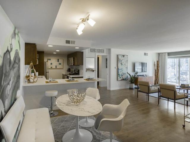 Apartment for rent in Canoga Park, California