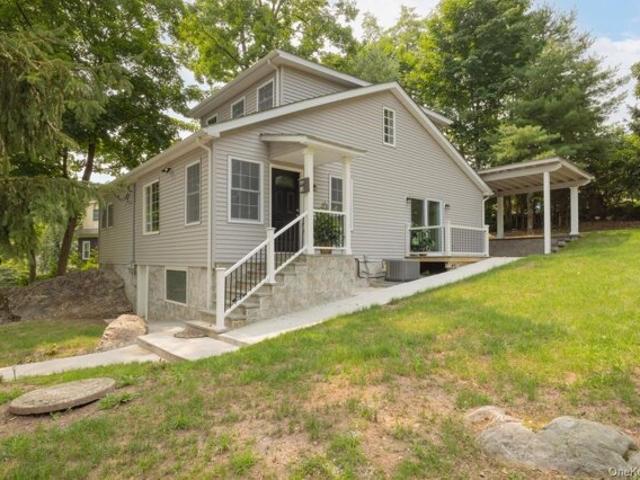 House for sale in Fort Montgomery, New York
