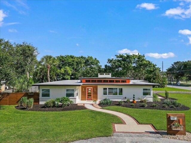 House for sale in Indialantic