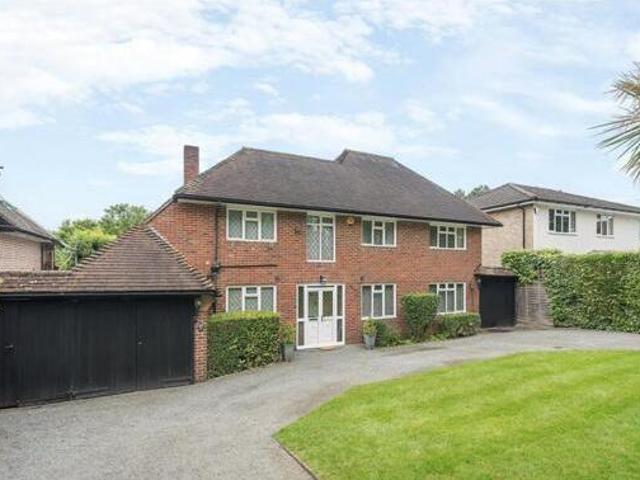 House for sale in Lower Green Esher, Blackhills