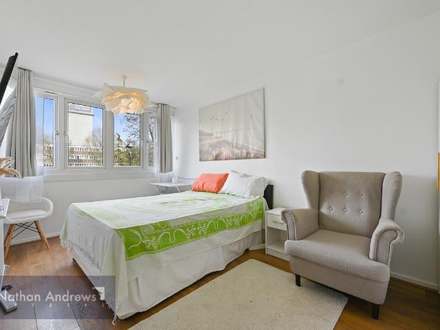 Apartment for rent in North Kensington, Greater London