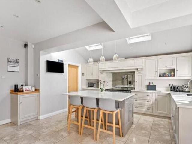 House for sale in Hookstone, Harrogate