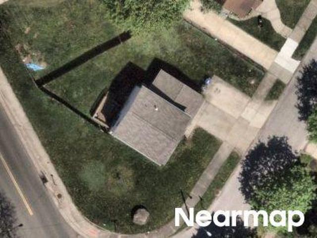 House for sale in West Akron, Akron