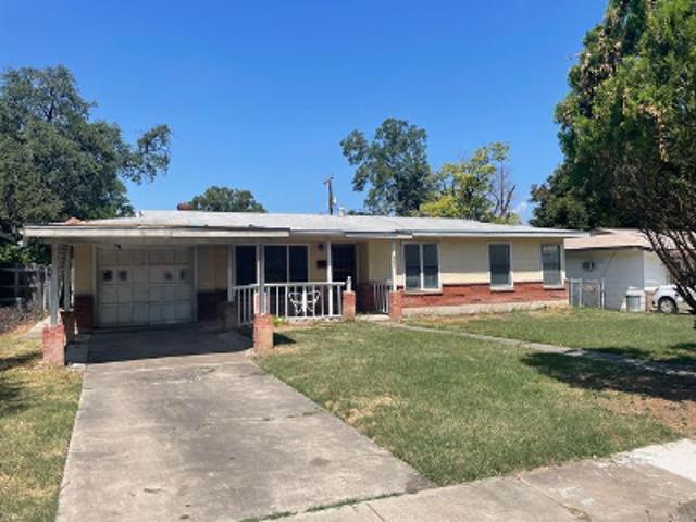 House for sale in Leesville, Texas