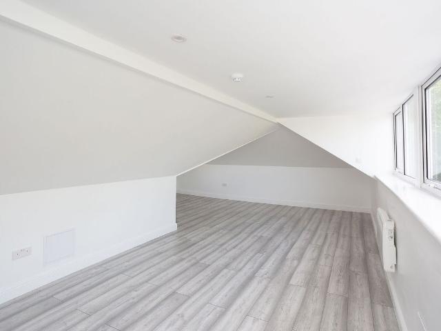 Apartment for rent in Bushey, Bushey Heath