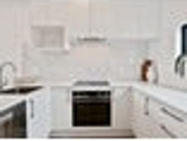 Townhouse for sale in Oratia