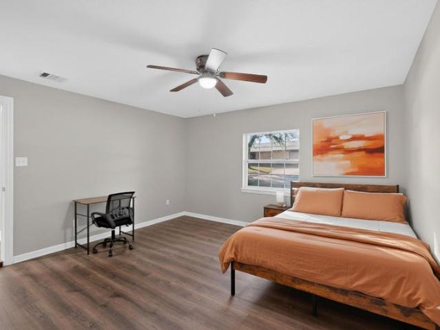 Room for rent in Garland, Texas