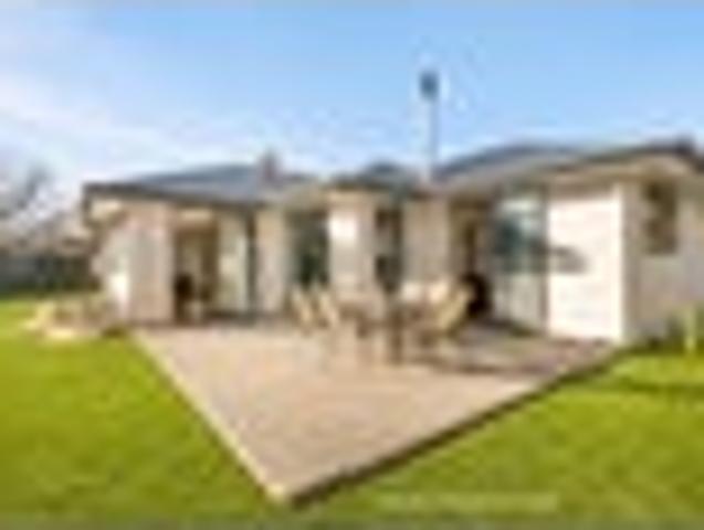 House for sale in Otakou