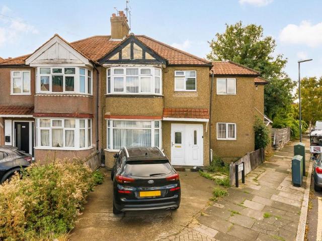 Apartment for rent in London Borough of Harrow, Greater London