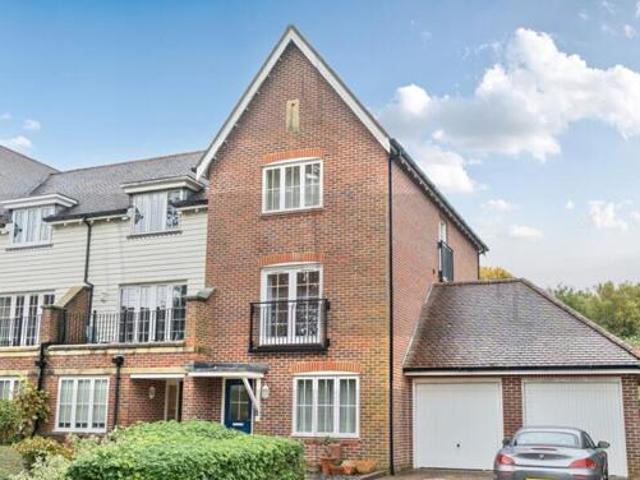 House for sale in Littlecote, West Sussex