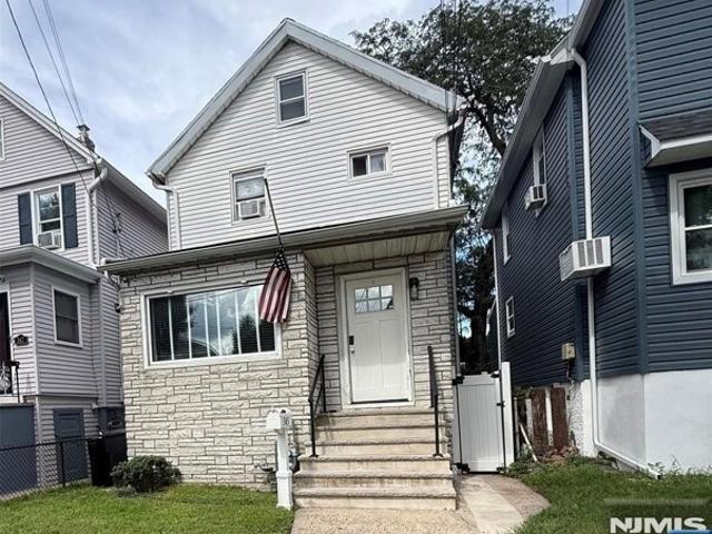 House for sale in Lyndhurst, Bergen County