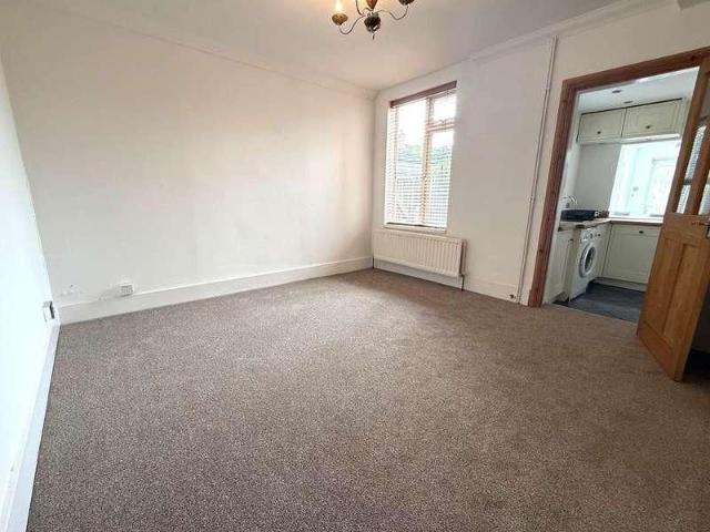 House for rent in Aspley Guise, Central Bedfordshire