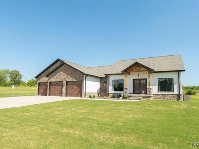 House for sale in Dexter