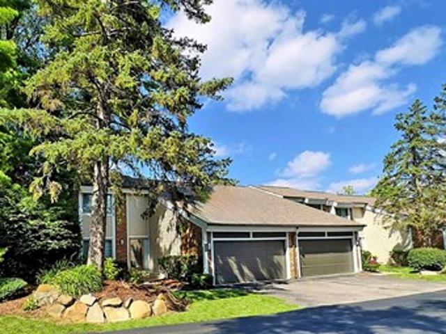 Townhouse for rent in Southfield Townhouse for rent in Southfield