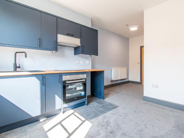 Studio for rent in Lamellion, Cornwall