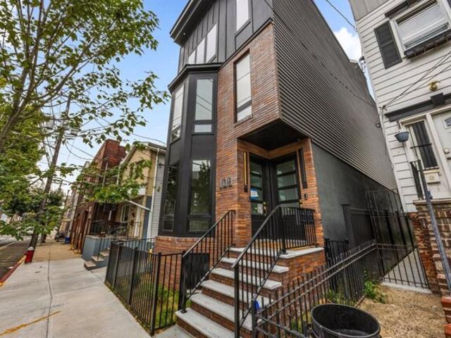 Condo for sale in The Heights, Jersey City