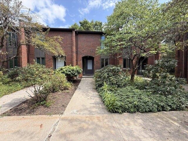 Condo for sale in Amherst, Massachusetts