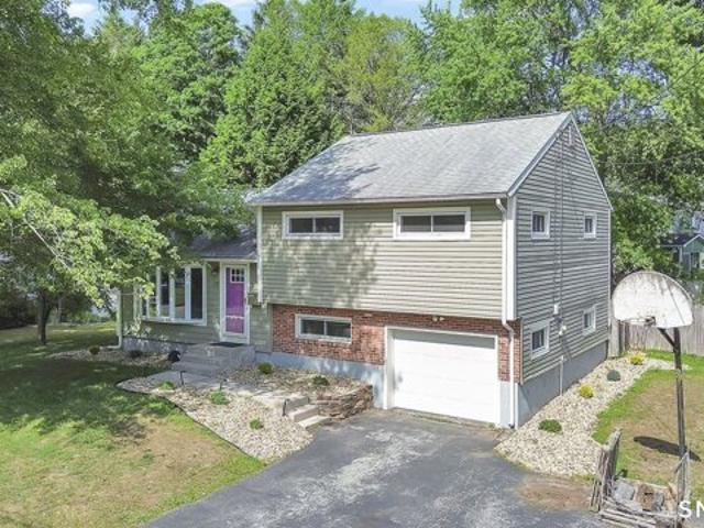 House for sale in Enfield, Connecticut
