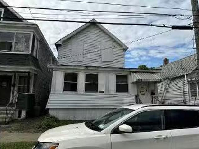 House for sale in Schenectady