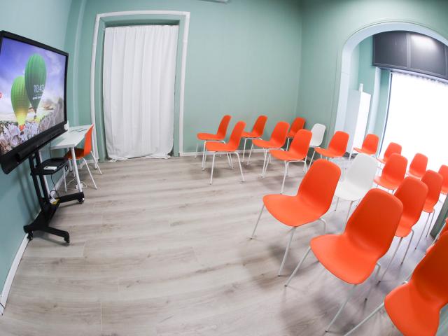 Ufficio in affitto a Pomigliano D'arco, Campania
