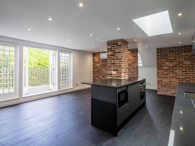 Apartment for rent in Belsize Park, Greater London