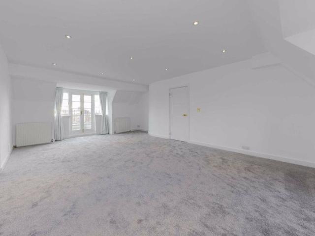 Apartment for rent in Belsize Park, Cat Hill