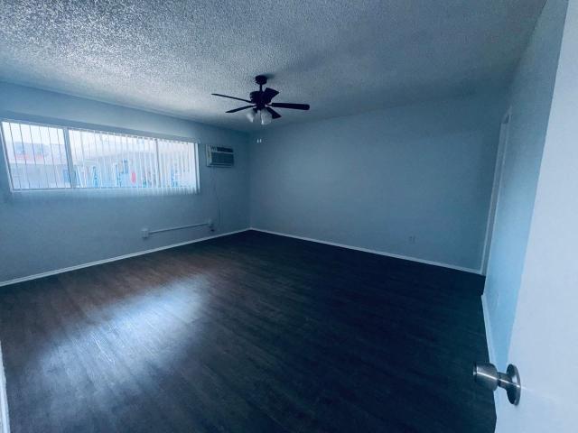 Apartment for rent in Canoga Park, California