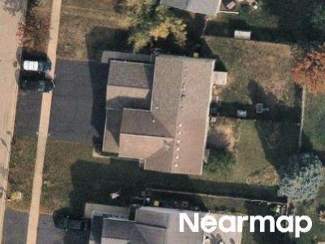 House for sale in Lake In The Hills