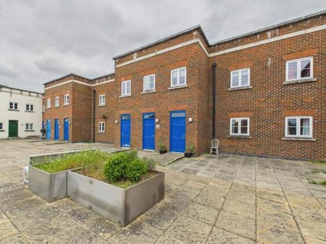 House for sale in Aylesbury, Buckinghamshire