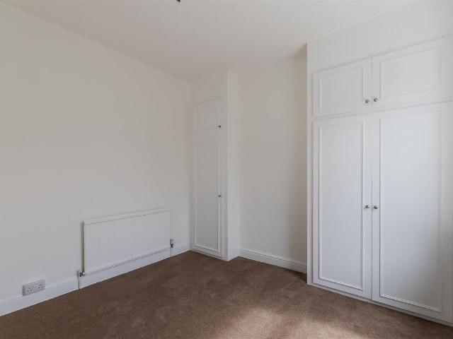 Apartment for rent in Saltmead, Falcon Lodge