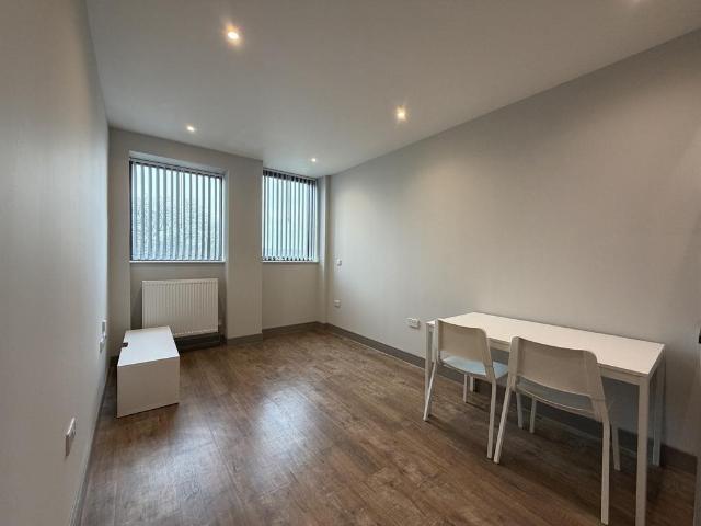 Apartment for rent in Ringlestone, Midway