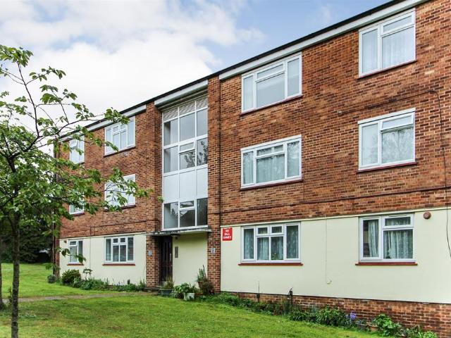 Apartment for rent in Slough