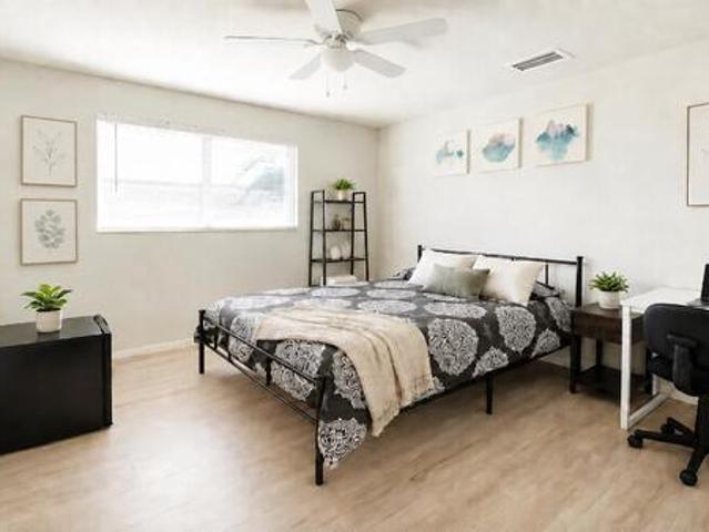 Room for rent in Jacksonville, Florida