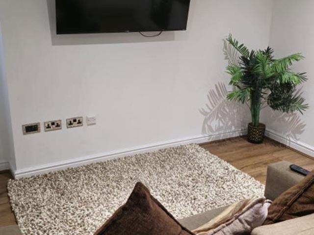 Apartment for rent in Calderstones