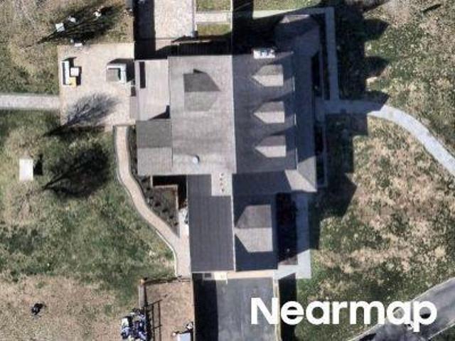 House for sale in Manorville