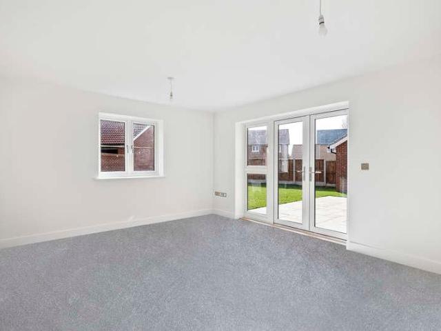 House for rent in Weeley, Dale Hill
