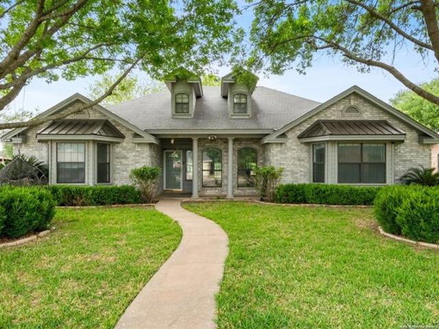 House for sale in Uvalde, Texas