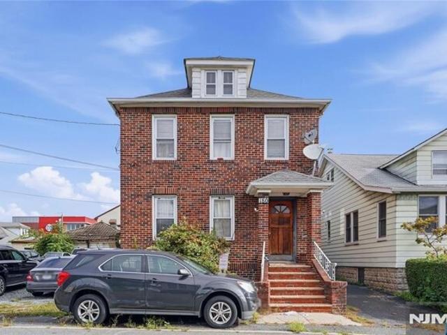 House for sale in Secaucus, Hudson County