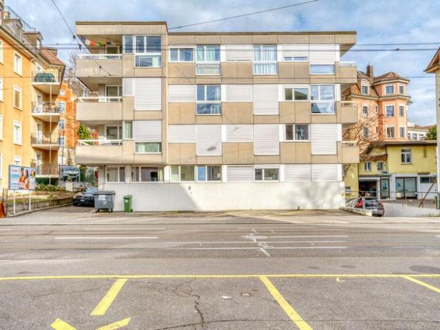 Studio mieten in Einigen, Zürich