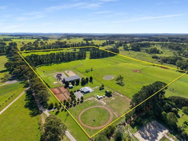 Cottage for sale in Tallong, New South Wales