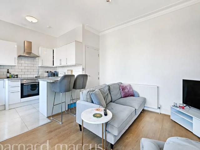 Apartment for rent in Streatham Hill, Greater London
