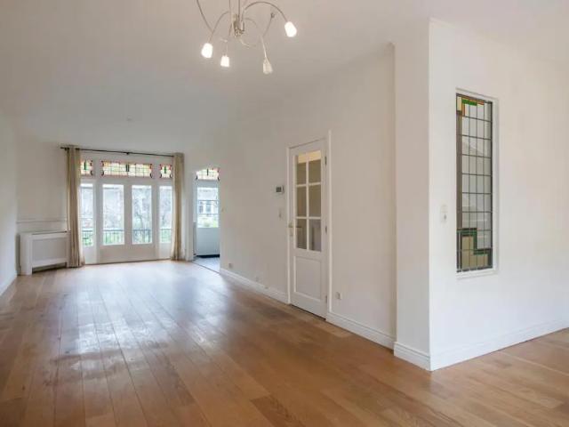 Appartement te huur in Benoordenhout, Zuid Holland