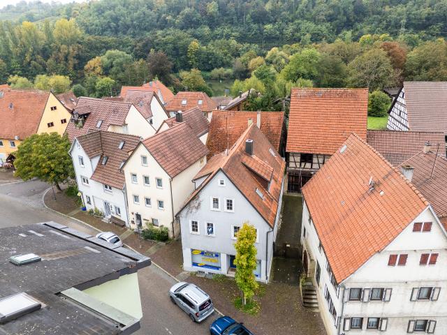 Mehrfamilienhaus kaufen in Gemmrigheim, Baden-Württemberg